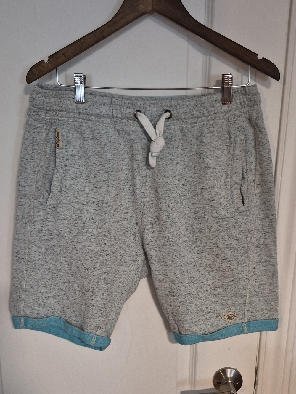 Men's Light Gray Athletic Drawstring Shorts with Teal Trim
